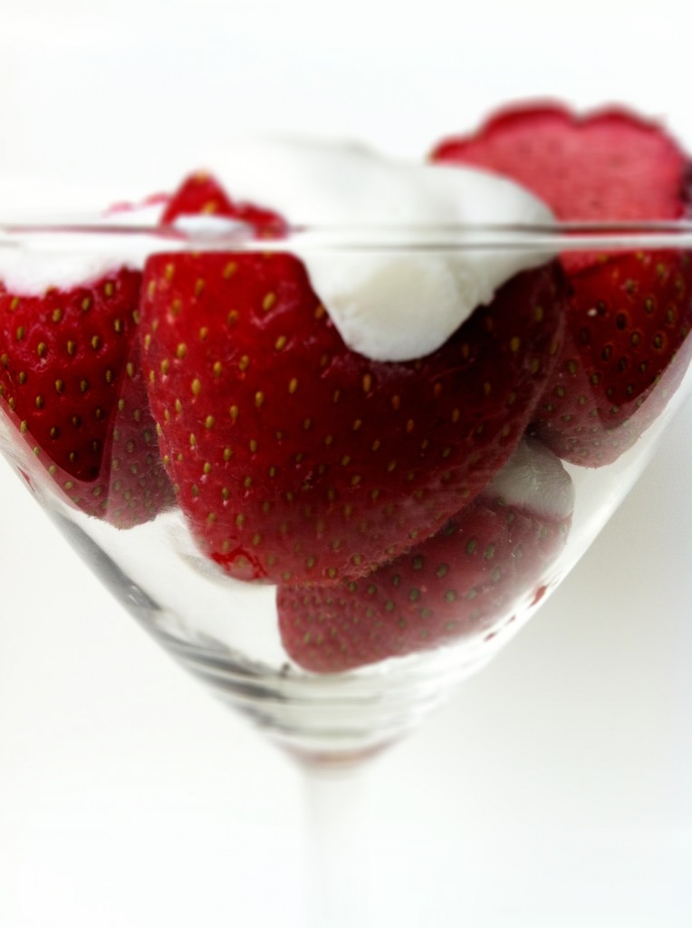 Cheesecake stuffed strawberries