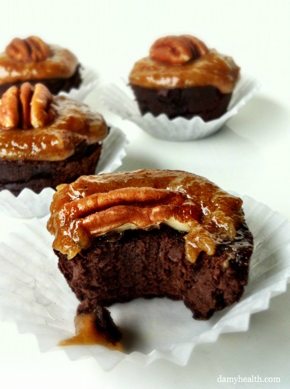 turtle blackbean brownies with caramel topping