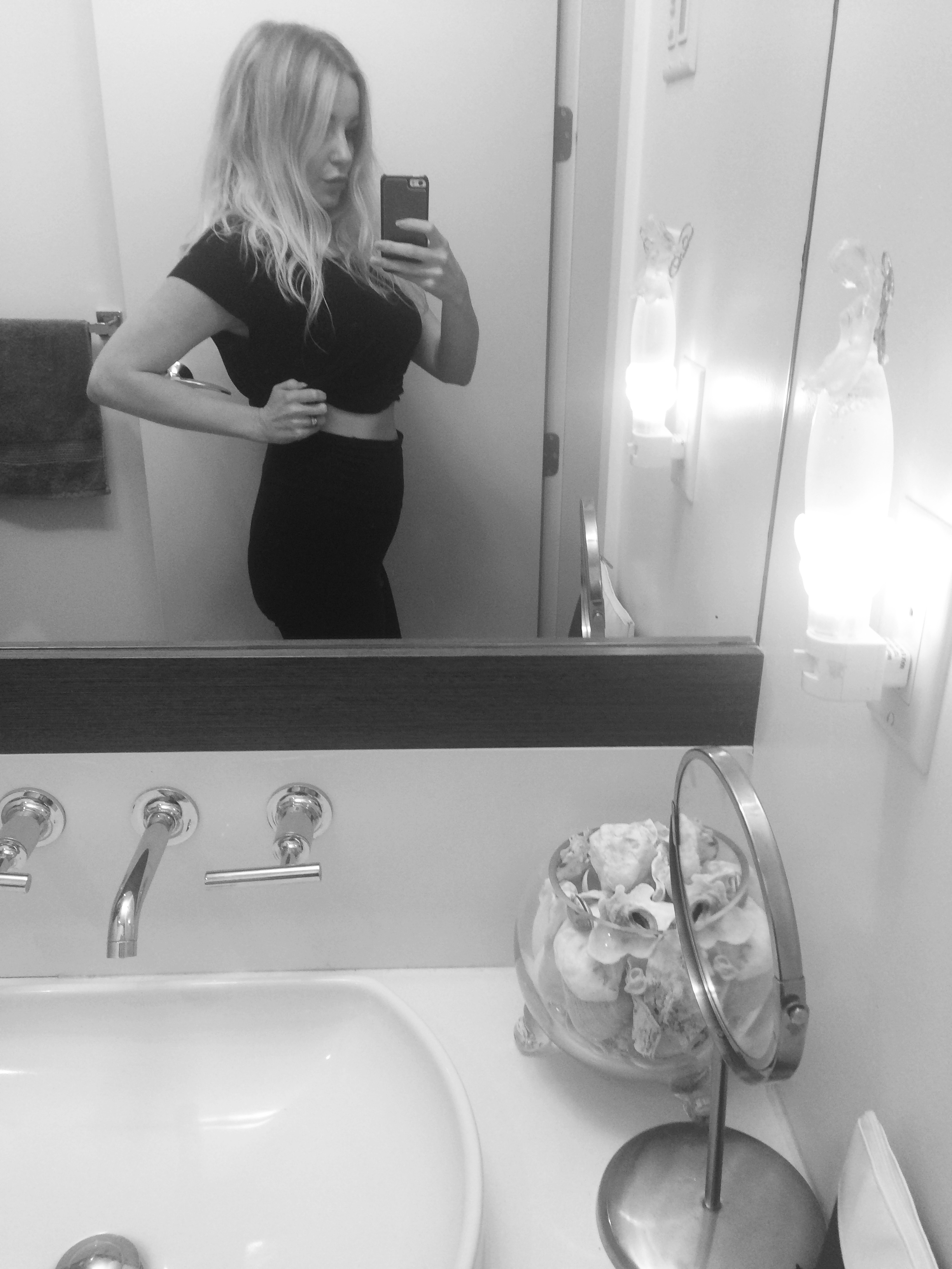 Amy Layne in Mirror