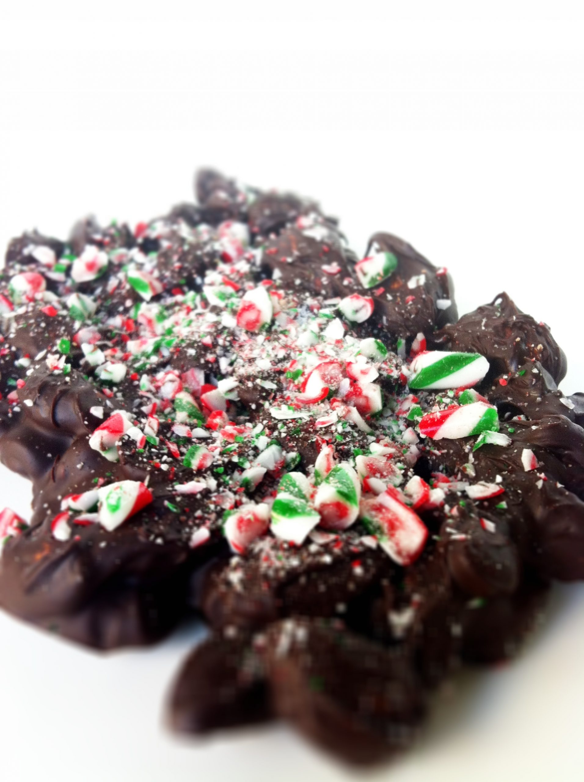 Skinny Chocolate Candy Cane Bark (Personal-Size)
