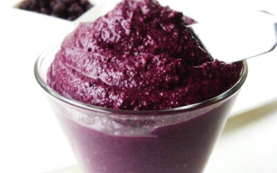 Blueberry & Strawberry Vegan Cream Cheese (Spread, Dip, Icing)